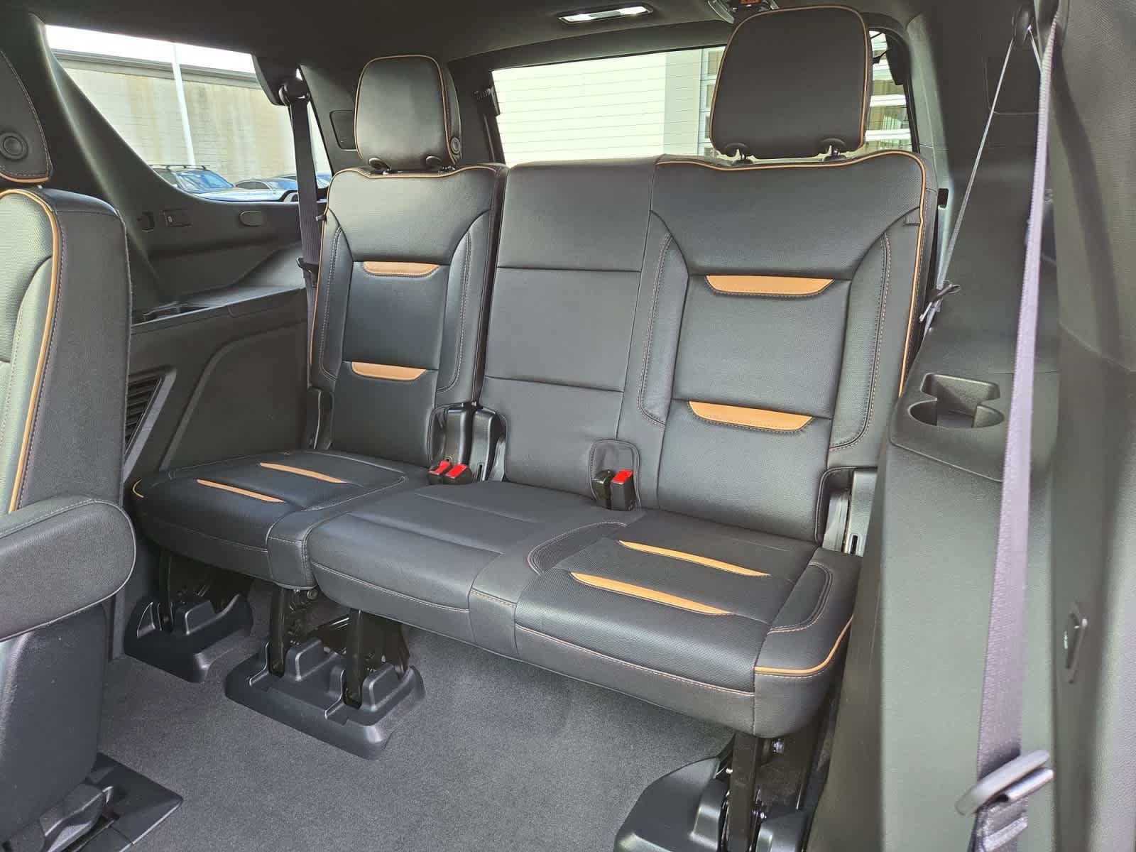 Used 2023 GMC Yukon AT4 w/ AT4 Premium Package AWD/4WD image 72