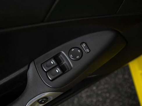 Used 2006 Chevrolet Corvette Z06 RWD image 33