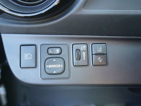 Used 2018 Toyota Prius C Three FWD image 14