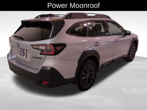 Used 2023 Subaru Outback Onyx Edition image 5