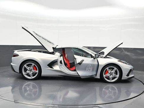 Used 2024 Chevrolet Corvette Stingray Preferred Cpe w/ Z51 Performance Package image 34