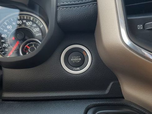 Used 2022 RAM 1500 Laramie AWD/4WD image 35