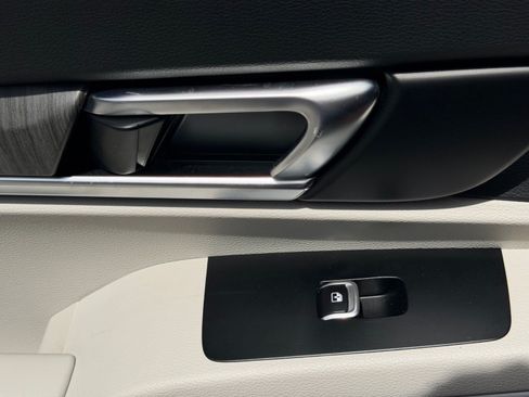Certified 2024 Kia Telluride EX FWD image 20