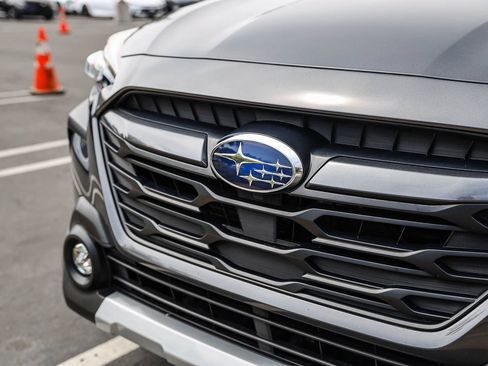 Used 2024 Subaru Outback Limited AWD/4WD image 11