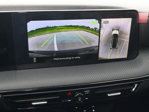 Used 2025 Nissan Kicks SR image 25