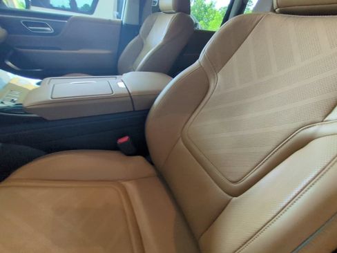 Used 2026 INFINITI QX80 Luxe w/ Cargo Package RWD image 13