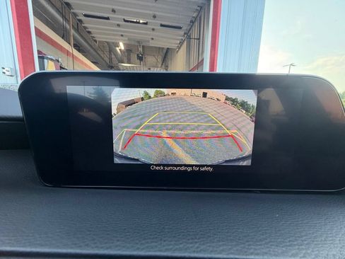 Used 2023 MAZDA MAZDA3 s FWD image 25