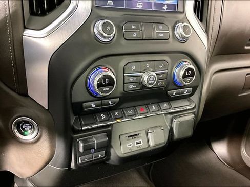 Used 2021 GMC Sierra 1500 SLT w/ X31 Off-Road Package AWD/4WD image 15