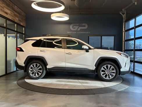 Used 2021 Toyota RAV4 Limited AWD/4WD image 2