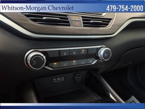 Used 2024 Nissan Altima 2.5 SV FWD image 28