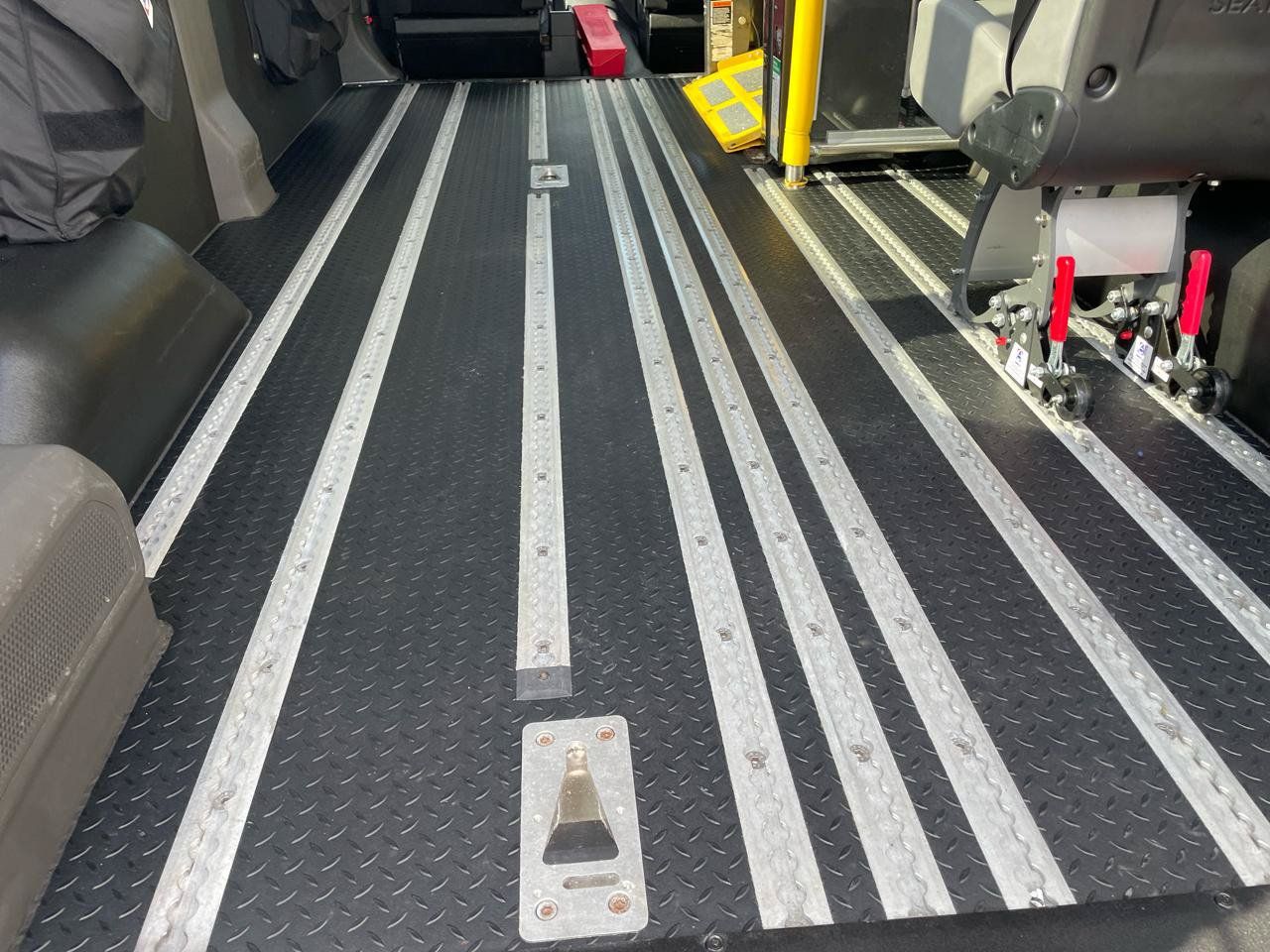 Used 2020 Ford Transit 350 XL RWD image 45