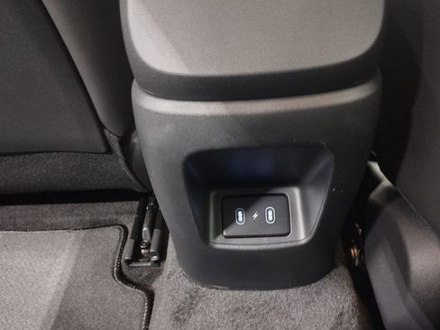 New 2026 Hyundai Elantra Limited FWD image 34
