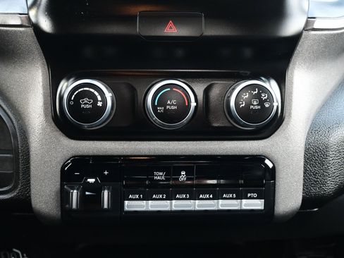 Used 2021 RAM 5500 Tradesman image 24