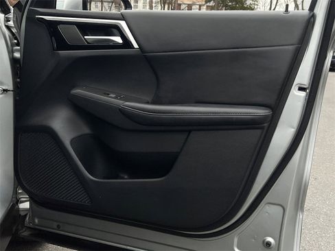 Used 2022 Mitsubishi Outlander SE image 10