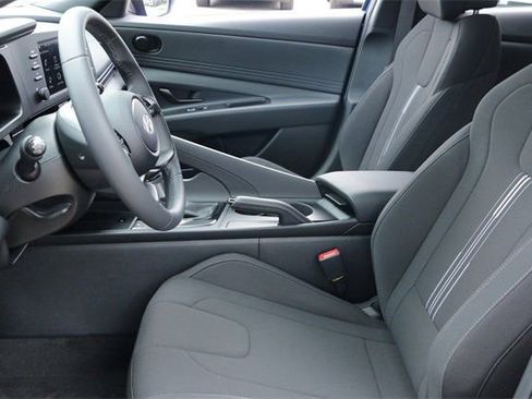 Certified 2026 Hyundai Elantra Sport image 9