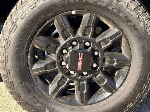 New 2026 GMC Sierra 2500 AT4 w/ AT4 Premium Plus Package image 8