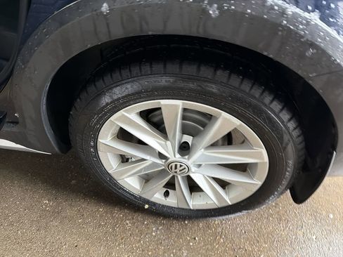 Used 2017 Volkswagen Golf Alltrack SE image 13