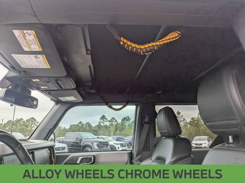 Used 2021 Ford Bronco Badlands image 17