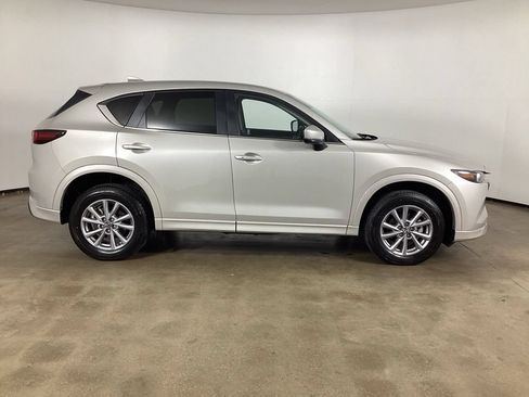 Used 2025 MAZDA CX-5 AWD 2.5 S w/ Select Package image 4
