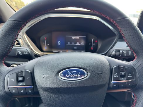 Certified 2026 Ford Escape ST-Line AWD/4WD image 14