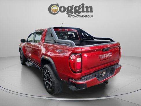 Used 2025 GMC Canyon AT4 w/ Nightfall Edition AWD/4WD image 2