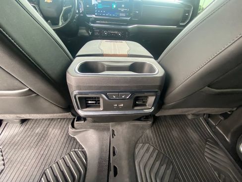 Used 2024 Chevrolet Silverado 2500 High Country w/ High Country Premium Package AWD/4WD image 25