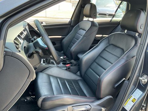 Used 2019 Volkswagen GTI SE w/ SE Experience Package FWD image 18