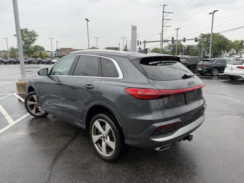 Used 2025 Audi Q5 Premium w/ Premium Plus AWD/4WD image 4