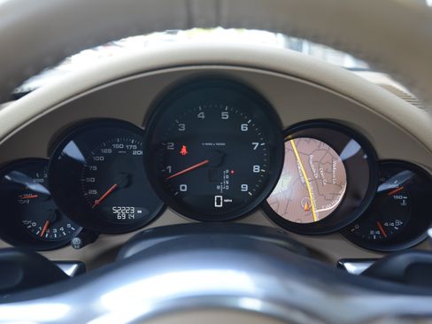 Certified 2014 Porsche 911 Carrera RWD image 18