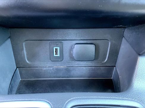 Certified 2018 Ford Escape SEL FWD image 31