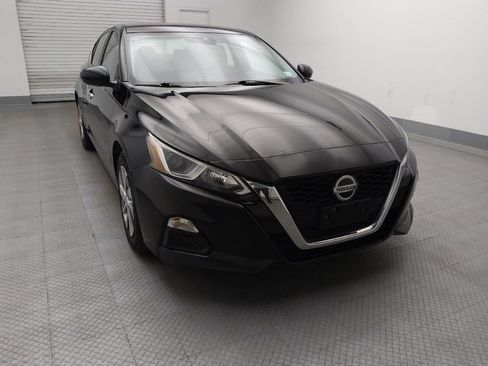 Used 2021 Nissan Altima 2.5 S FWD image 14