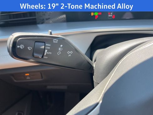 New 2026 Volkswagen Tiguan SE image 13