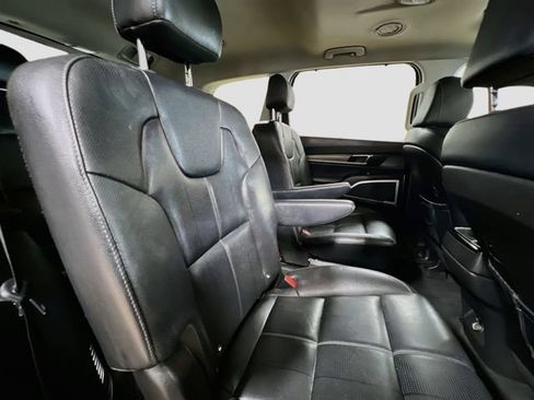 Certified 2022 Kia Telluride EX w/ EX Premium Package FWD image 30