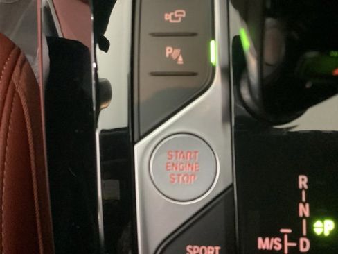 Used 2024 BMW X4 M40i w/ Premium Package image 27