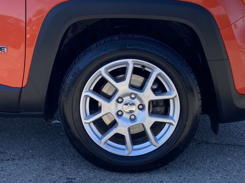 Used 2020 Jeep Renegade Sport w/ Sport Appearance Group FWD image 25