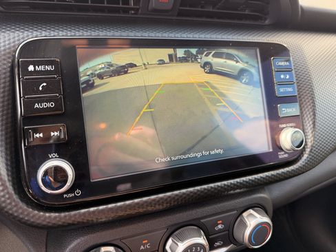 Used 2023 Nissan Kicks SV FWD image 18