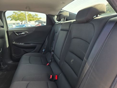 Used 2016 Chevrolet Malibu Hybrid w/ Driver Confidence Package image 15