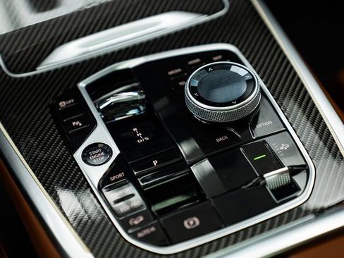 Used 2026 BMW X7 M60i image 33