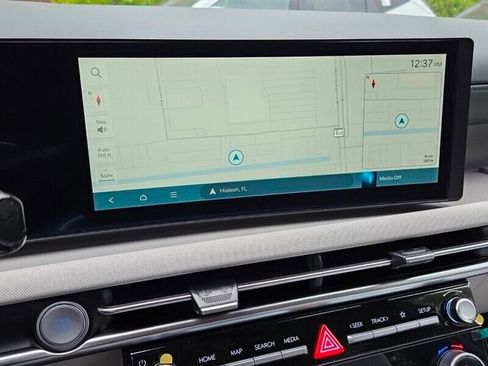 New 2026 Hyundai Tucson Limited image 8