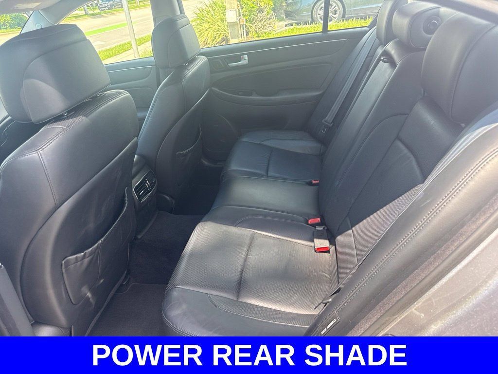 Used 2013 Hyundai Genesis 3.8 w/ Premium Pkg RWD image 6