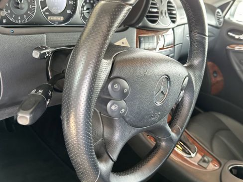 Used 2007 Mercedes-Benz CLK 550 Cabriolet image 18