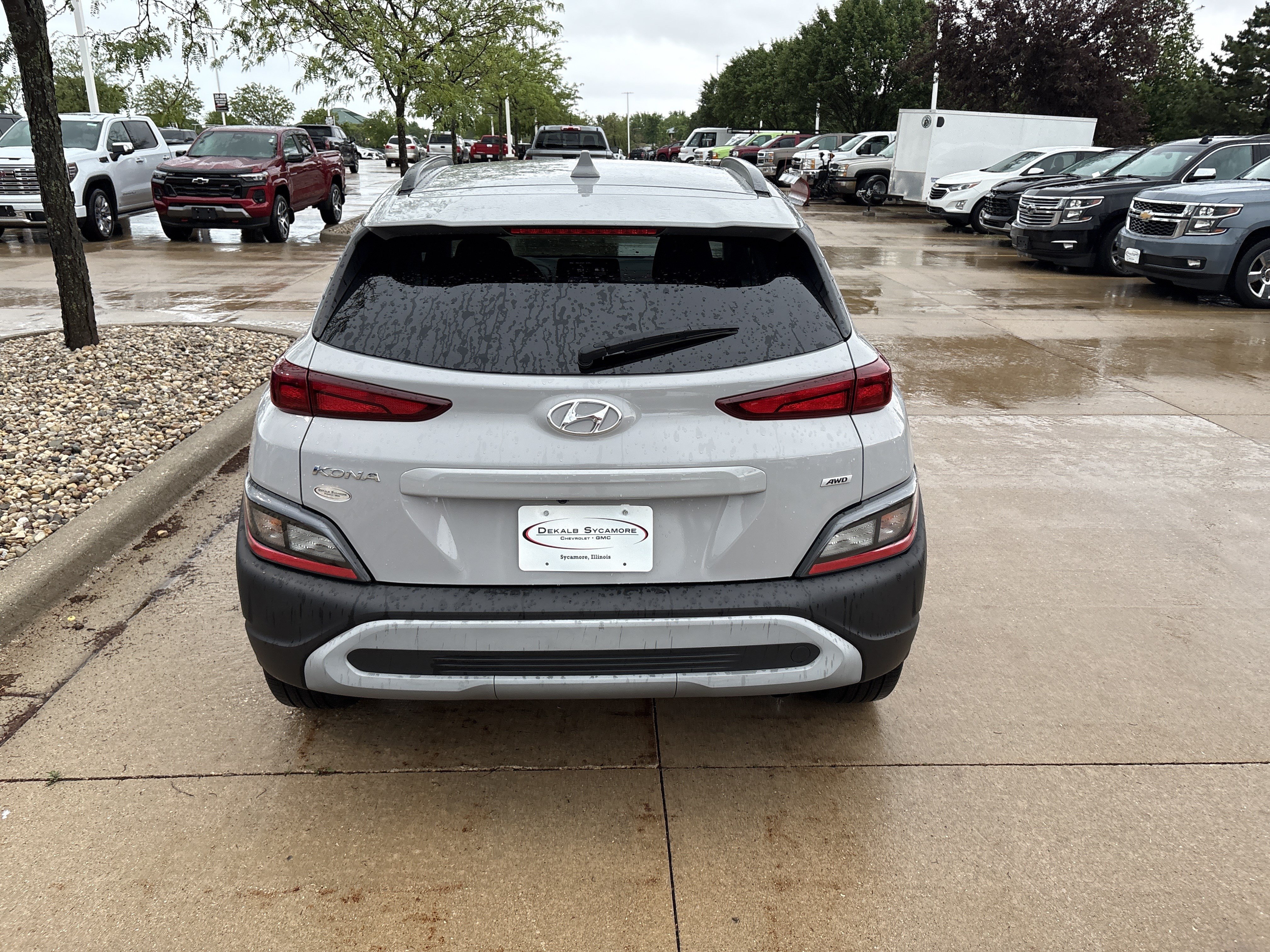 Used 2023 Hyundai Kona SEL AWD/4WD image 12