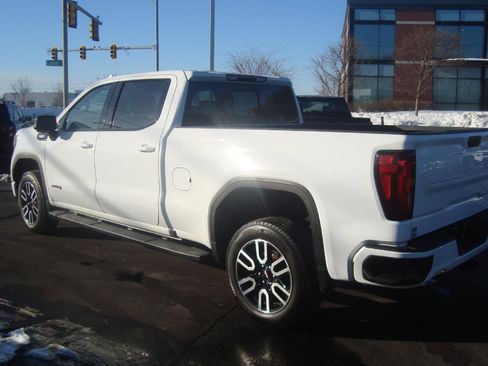 Used 2022 GMC Sierra 1500 AT4 w/ AT4 Preferred Package image 6
