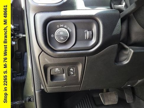 Used 2020 RAM 1500 Big Horn AWD/4WD image 22