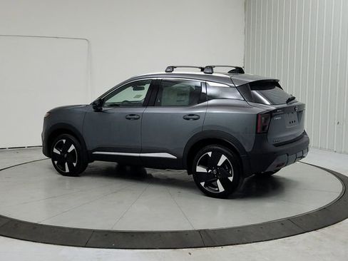 New 2026 Nissan Kicks SR image 5