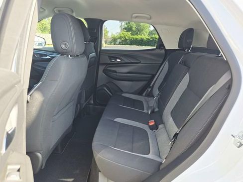 New 2026 Chevrolet TrailBlazer LT w/ Convenience Package FWD image 9