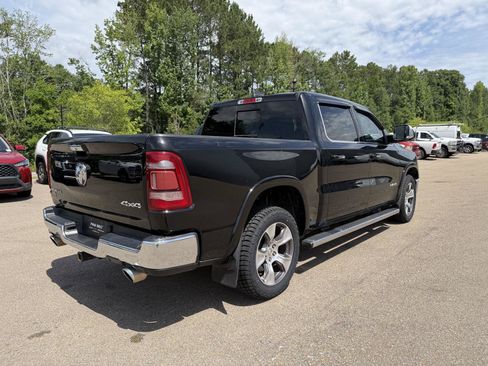 Used 2022 RAM 1500 Laramie AWD/4WD image 6