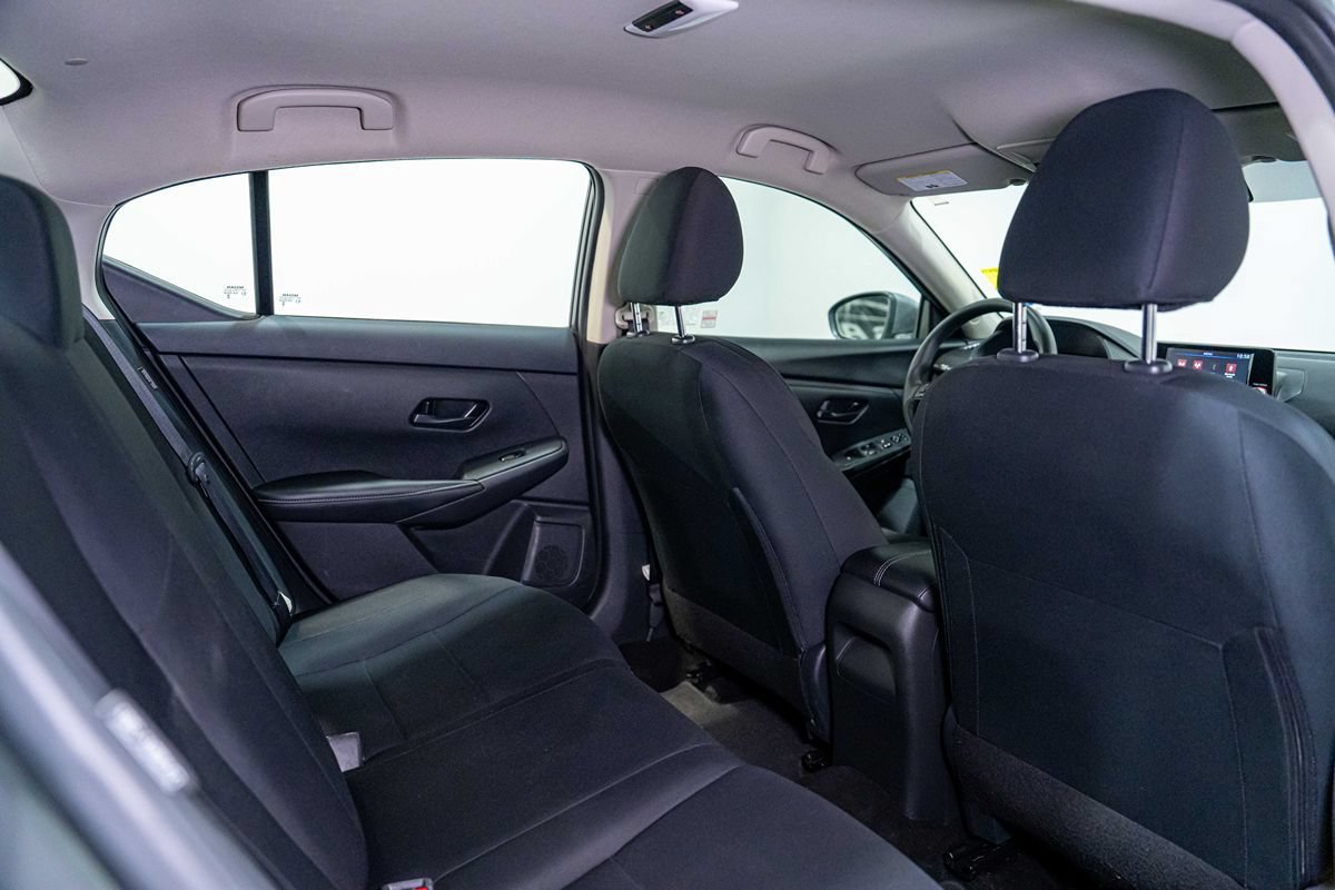 Used 2024 Nissan Sentra S FWD image 16