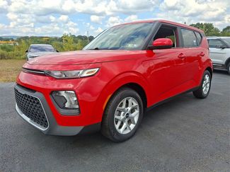 Used 2022 Kia Soul S image 1