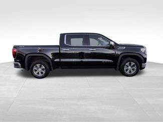 Used 2025 GMC Sierra 1500 SLT video 2